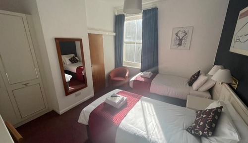 Standard Twin Room