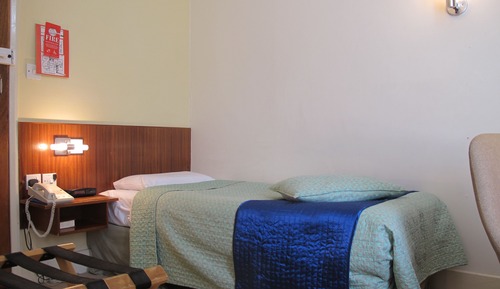 Basic Single Room, 1 Twin Bed, Ensuite, Annex Building