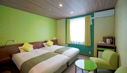 Standard Twin Room, Non Smoking (2 Twin Sized Beds, 20sqm)