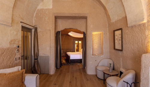 Mansion Suite