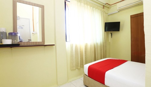 Deluxe Single Room