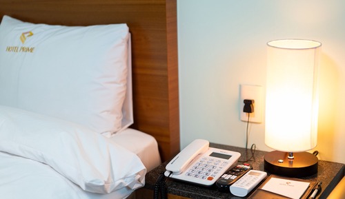 Standard Room (Breakfast for 2, Free Netflix+Youtube)