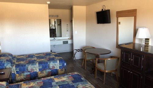 Basic Room, 2 Double Beds