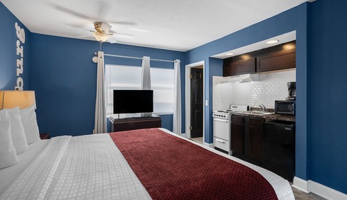 Studio Suite (Apartment in separate building)