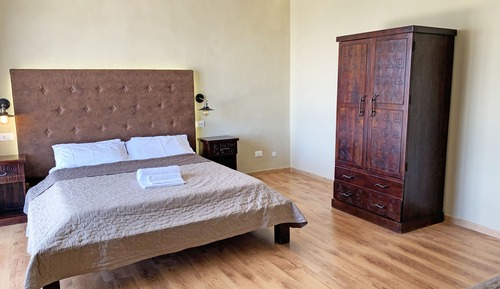 Panoramic Triple Room (Piazza Mazzini, 56)