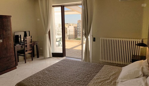 Economy Triple Room (Piazza Mazzini, 56)