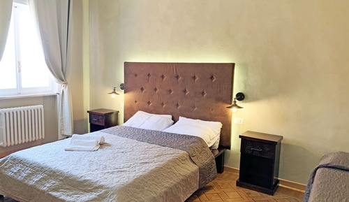 Family Room, 2 Bedrooms