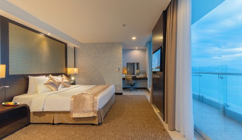 Executive Suite, Ocean View