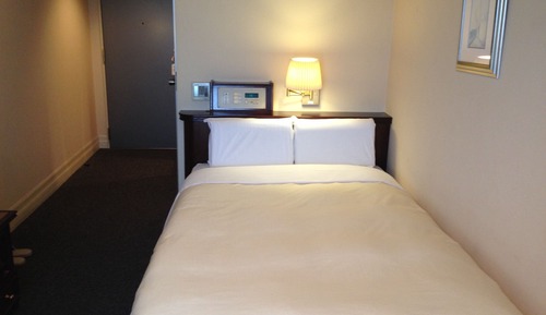 Semidouble Room, Smoking