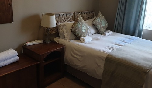 Self-Catering Chalet 4 