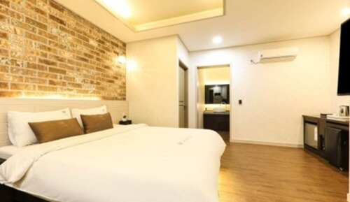 Deluxe Room (No Breakfast on Weekend&Holiday)