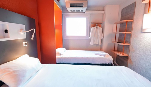 Triple Room