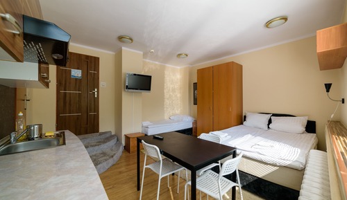 Studio, Kitchenette