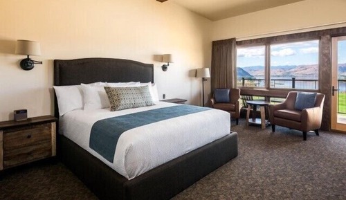 Deluxe Room, 1 King Bed