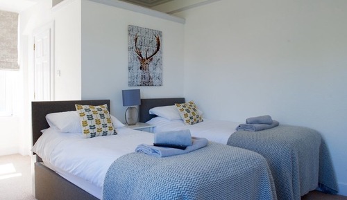 Double or Twin Room, Ensuite, Partial Sea View