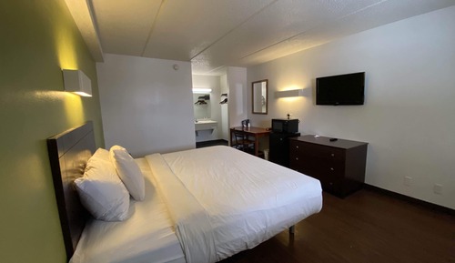 Deluxe Room, 1 King Bed, Non Smoking