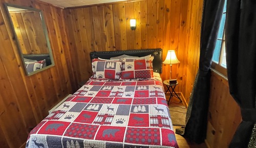 Classic Cabin, 1 Bedroom (Unit #8)