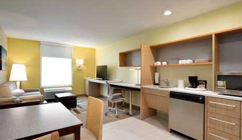 Suite, 1 Queen Bed, Accessible, Non Smoking