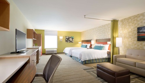 Studio, 2 Queen Beds, Accessible, Bathtub