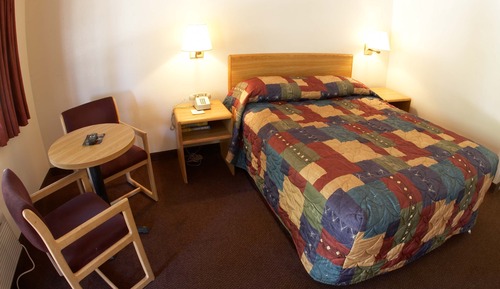 Standard Room, 1 Queen Bed