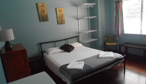 Buzers Deluxe Room