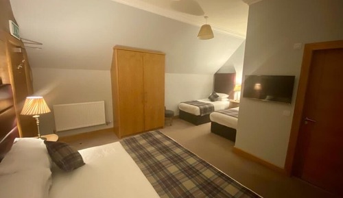 Deluxe Quadruple Room