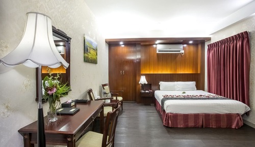 Luxury Room, 1 Queen Bed