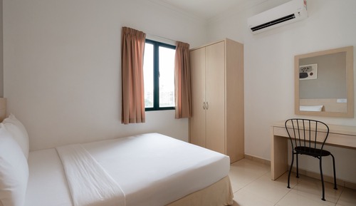 Deluxe 3 Bedroom Apartment