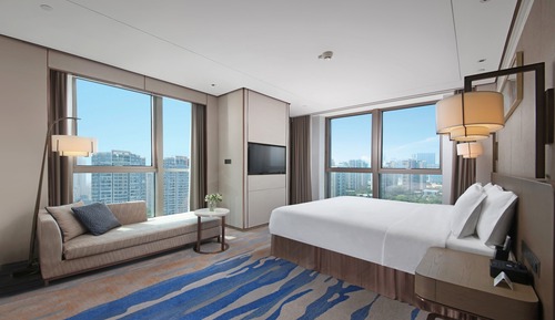 Classic Room, 1 King Bed, Club Lounge Access
