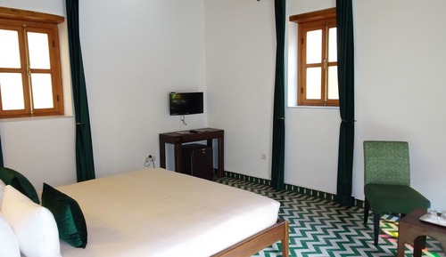 Suite, Pool View (Jade)