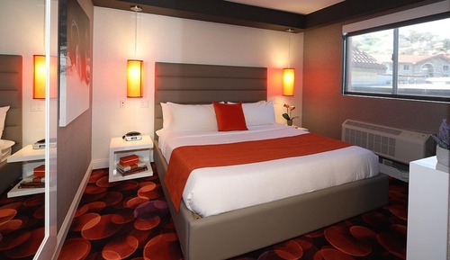Deluxe Room, 1 Queen Bed