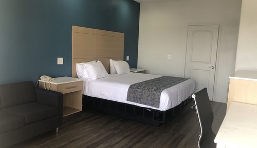 Deluxe Room, 1 King Bed (Second Floor Only)