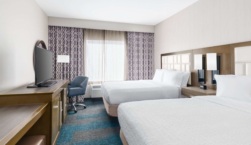 Room, 2 Queen Beds, Non Smoking, Bathtub