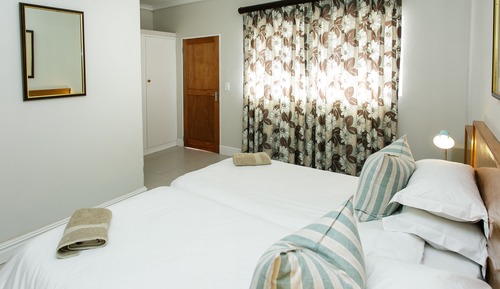 Disability Twin Room 