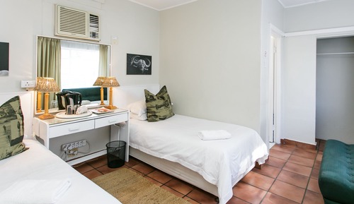 Standard Room, 1 Bedroom (Standard Room - 2 Single beds + Couch)