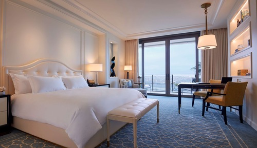 Deluxe Room, 1 King Bed, Accessible (Hearing)