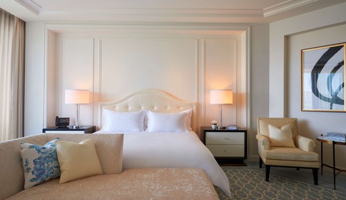 Junior Suite, 1 King Bed, Non Smoking, Balcony (BEVERLY HILLS)