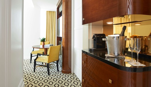 Suite, 1 King Bed, Accessible (Hearing, Hollywood)