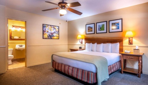 Classic Room, 1 King Bed