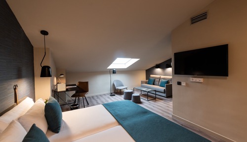Double Room (Atico)