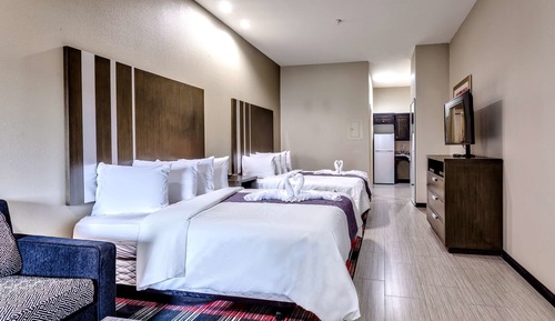 Suite, 2 Queen Beds, Smoking, Kitchen