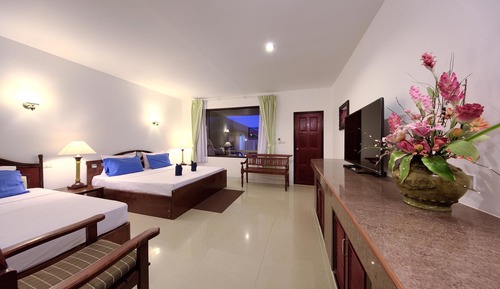Deluxe Triple Room, Kitchen, Poolside