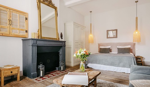 Room (Chambre 1782)