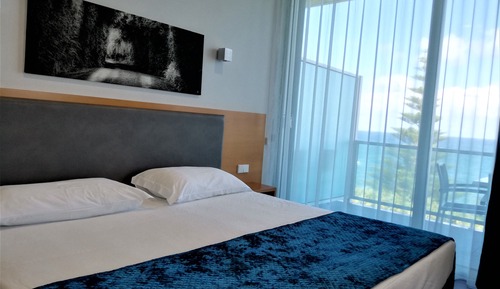 Penthouse, 2 Bedrooms (4 Adults + 2 Children)