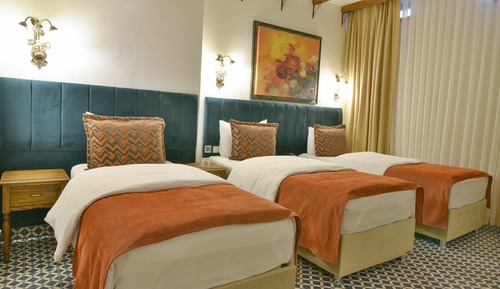 Mahzen Suite (Basement Room)