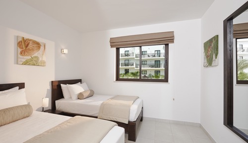 Suite, 2 Bedrooms, Pool View (SOL 2 Adults + 2 Children)