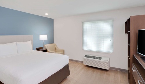 Room, 1 Queen Bed, Accessible, Non Smoking (Bathtub)