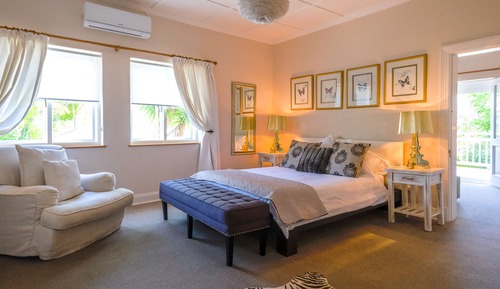 Family Room, Balcony