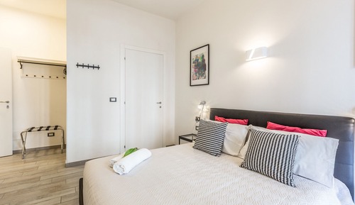 Deluxe Room, 1 Queen Bed