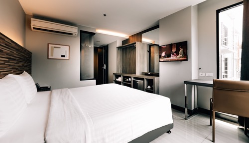 Deluxe Double or Twin Room